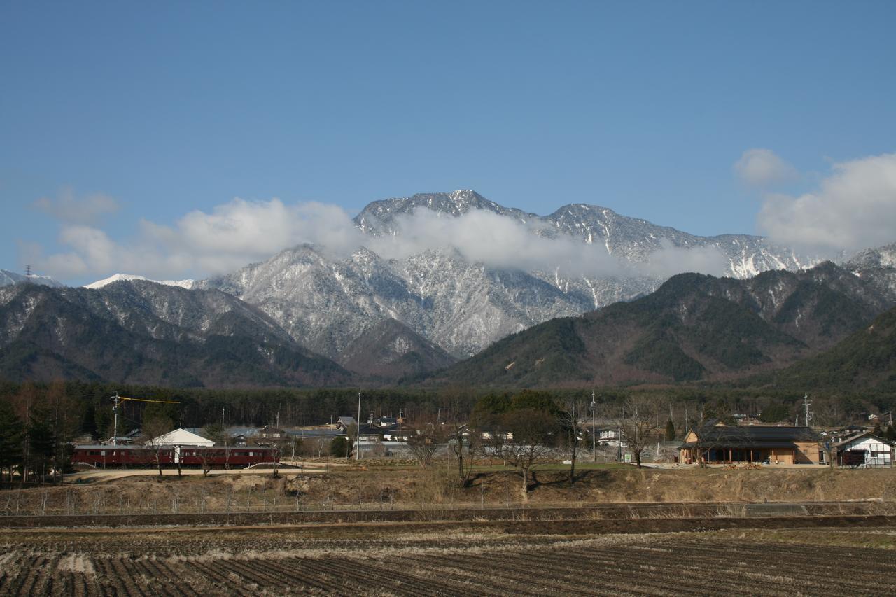 Azumino Backpackers 山の風 Hotel Matsukawa Bagian luar foto