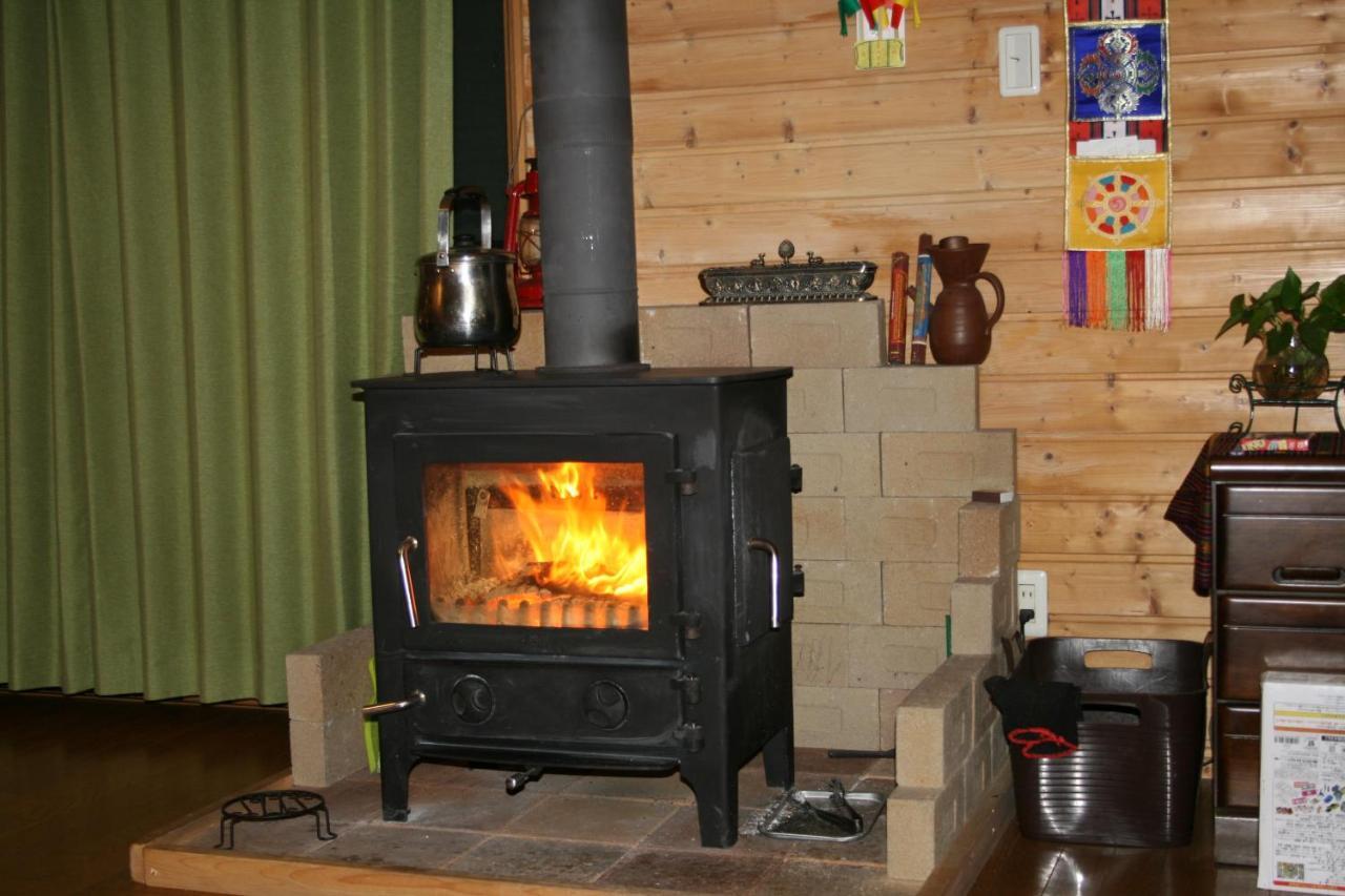 Azumino Backpackers 山の風 Hotel Matsukawa Bagian luar foto